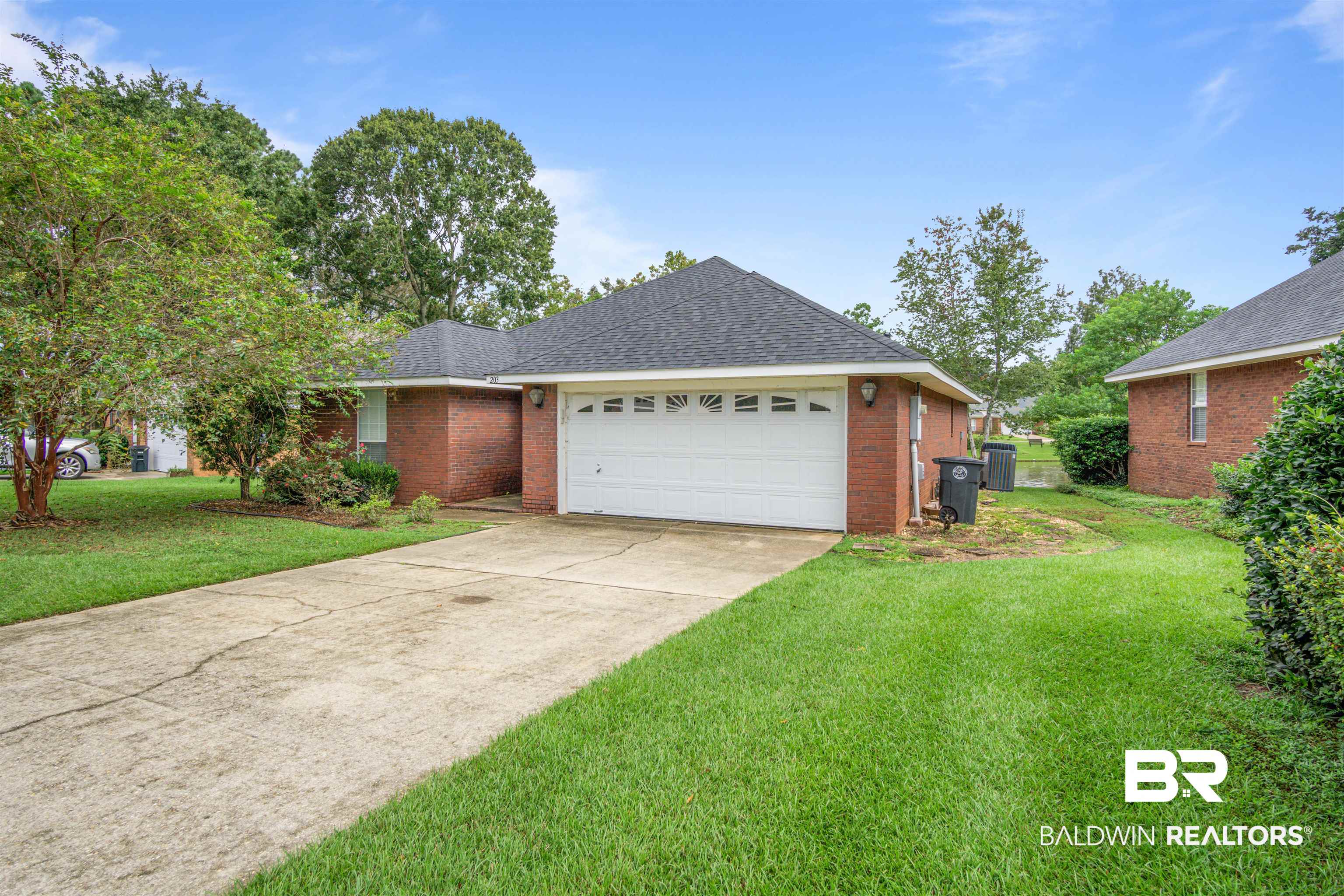 203 Spring Lake Drive Fairhope, AL 36532 - Photo 2 of 27