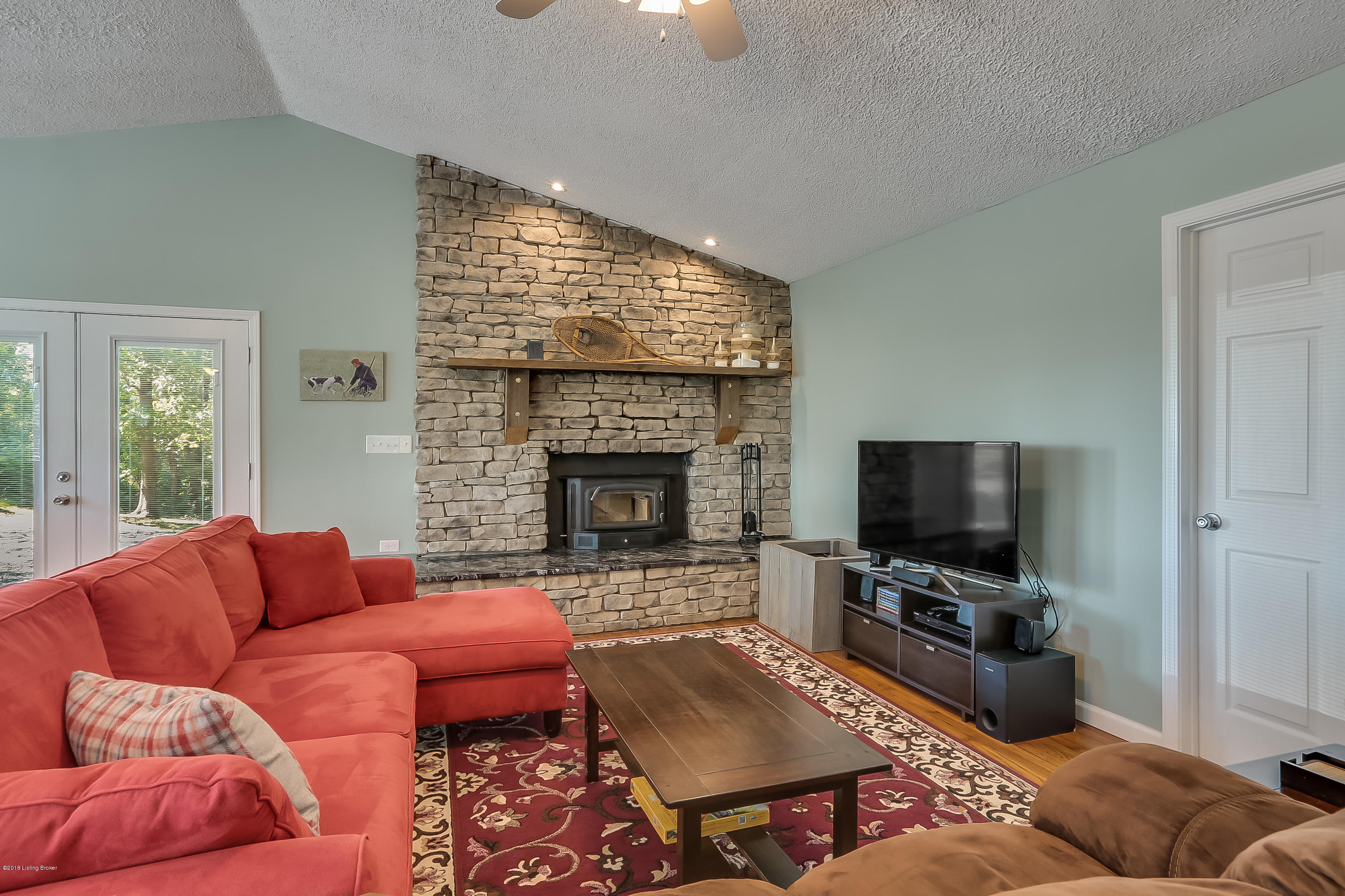 8262 Hatton Road Frankfort, KY 40601 - Photo 2 of 36 Great Room
