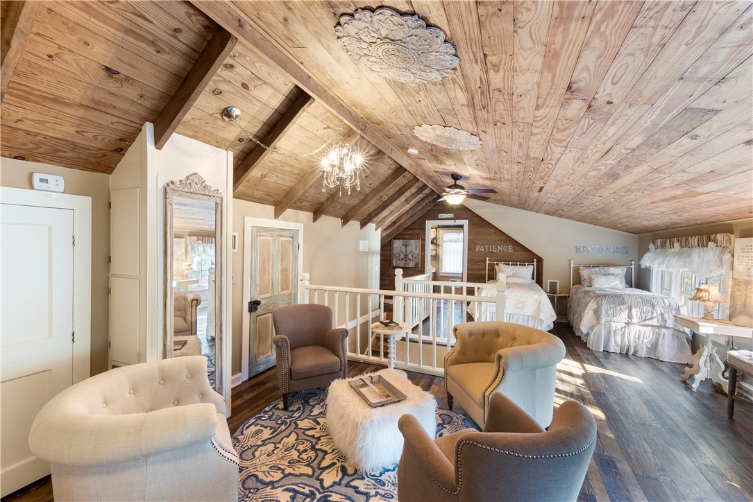 3321 Schulle Road Round Top, TX 78954 - Photo 19 of 46 Gallery Image 19