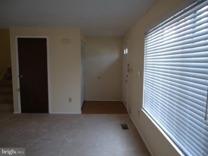 9437 Northgate Road Laurel, MD 20723 - Photo 13 of 28 Entrance / Foyer