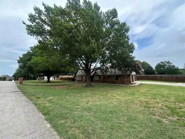a view of a golf course