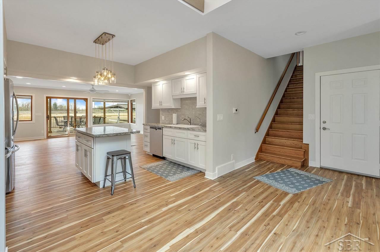 5431 Oakridge Road Beaverton, MI 48612 - Photo 9 of 67 50068424-8.JPG