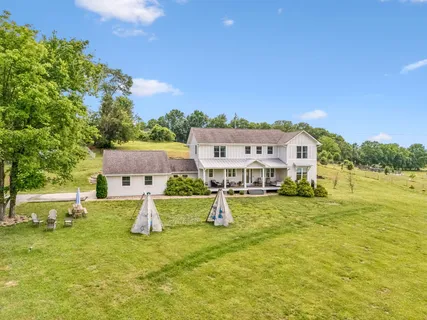 $900,000 | 1765 Theta Pike, Columbia, TN 38401