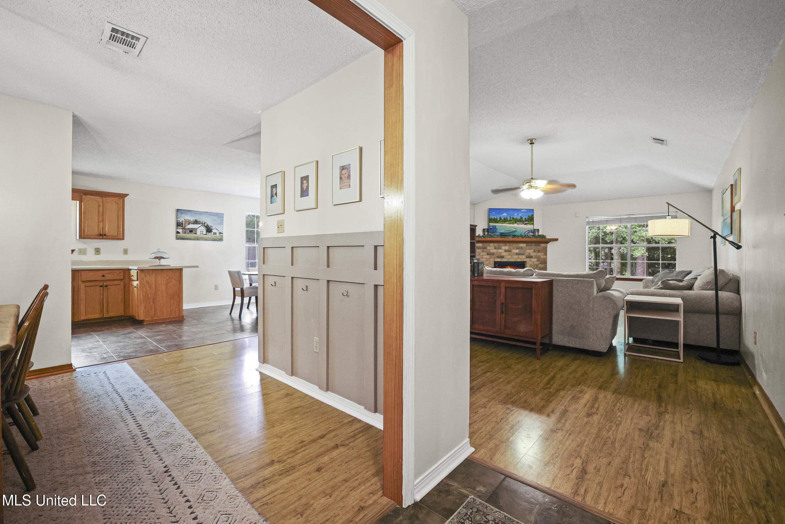 3429 North 7th Street Ocean Springs, MS 39564 - Photo 11 of 59 8_r6__9178