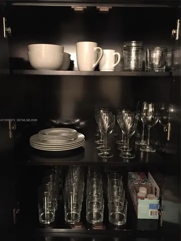 a view of entryway with a potted plant