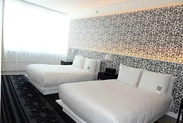 a en suite bathroom with a toilet