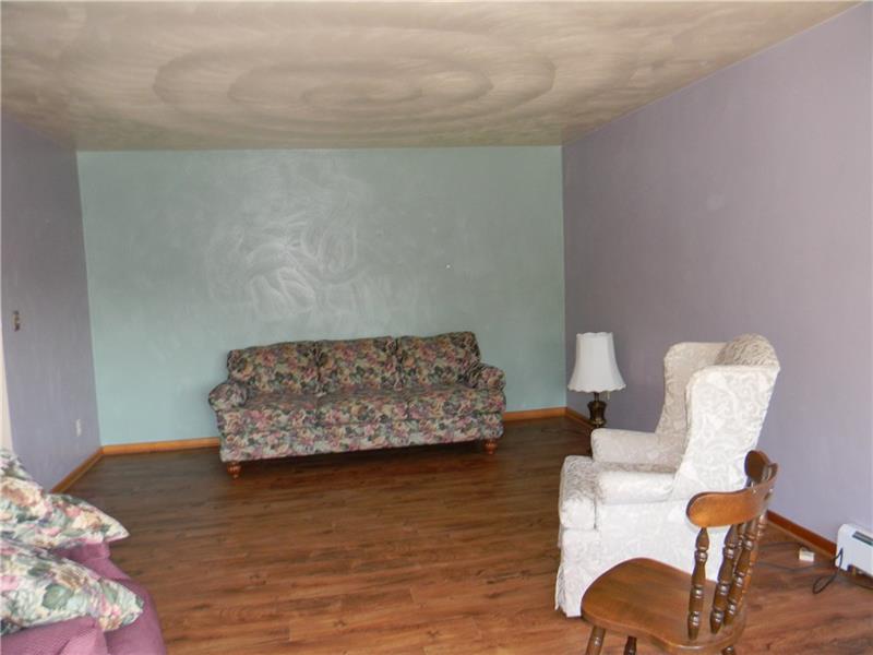 13449 Ridge Road North Huntingdon, PA 15642 - Photo 5 of 18 Gallery Image 5