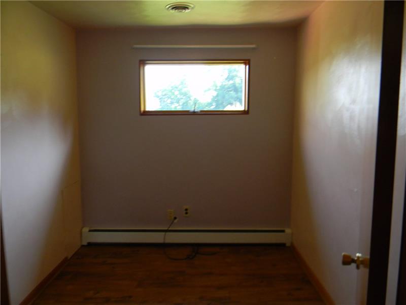 13449 Ridge Road North Huntingdon, PA 15642 - Photo 7 of 18 Gallery Image 7