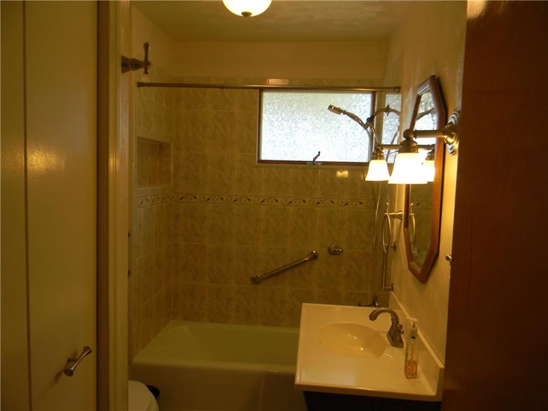 13449 Ridge Road North Huntingdon, PA 15642 - Photo 8 of 18 Gallery Image 8