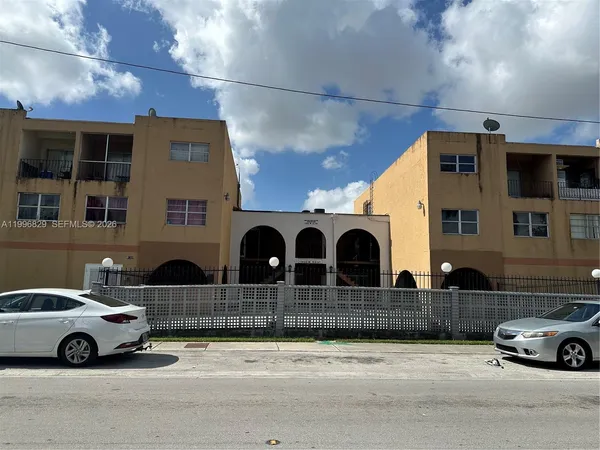 $239,000 | 1300 West 53rd Street, Unit 35, Hialeah, FL 33012