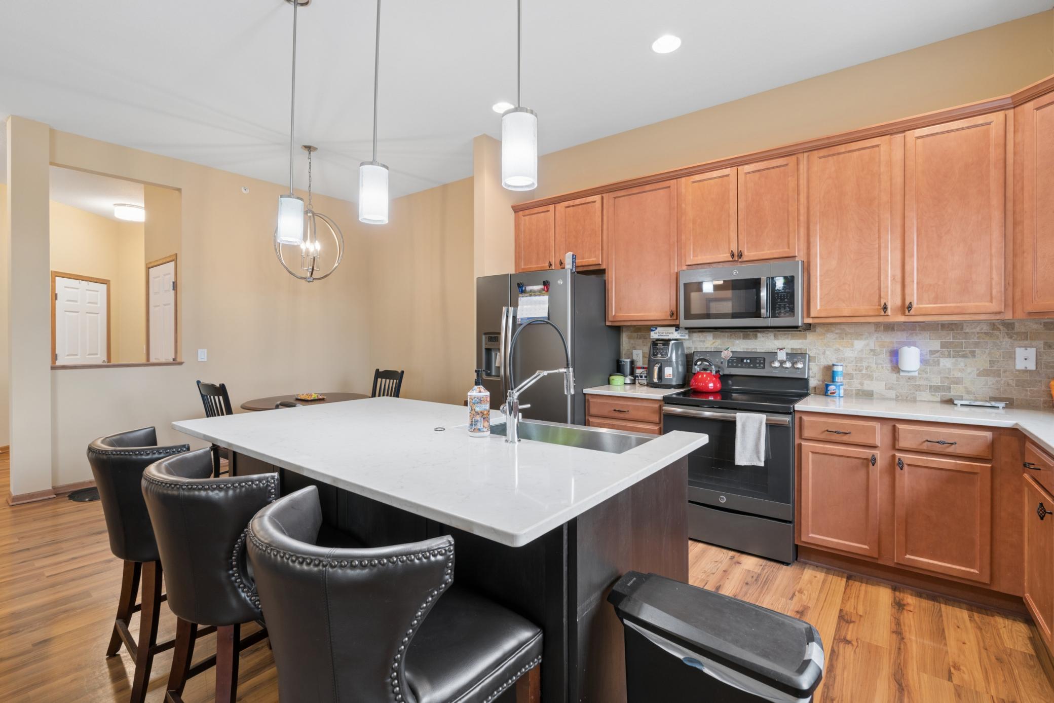 1244 County Rd D East, Unit 206 Maplewood, MN 55109 - Photo 12 of 20 Gallery Image 12