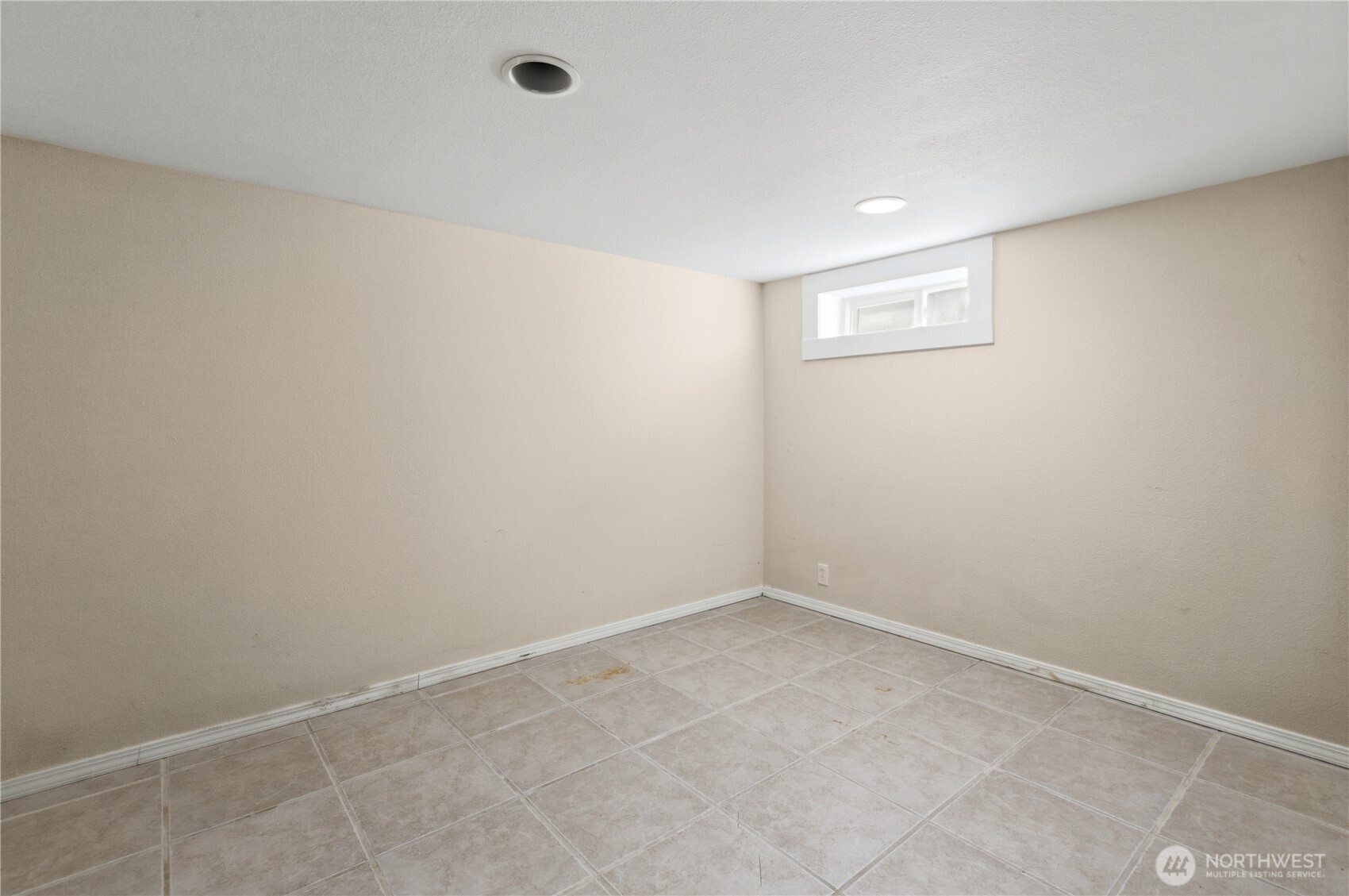 1319 196th Place Southeast Bothell, WA 98012 - Photo 25 of 35 Gallery Image 25