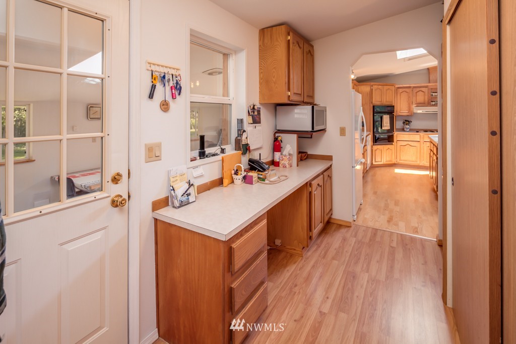 3181 Mountain View Road Ferndale, WA 98248 - Photo 9 of 25