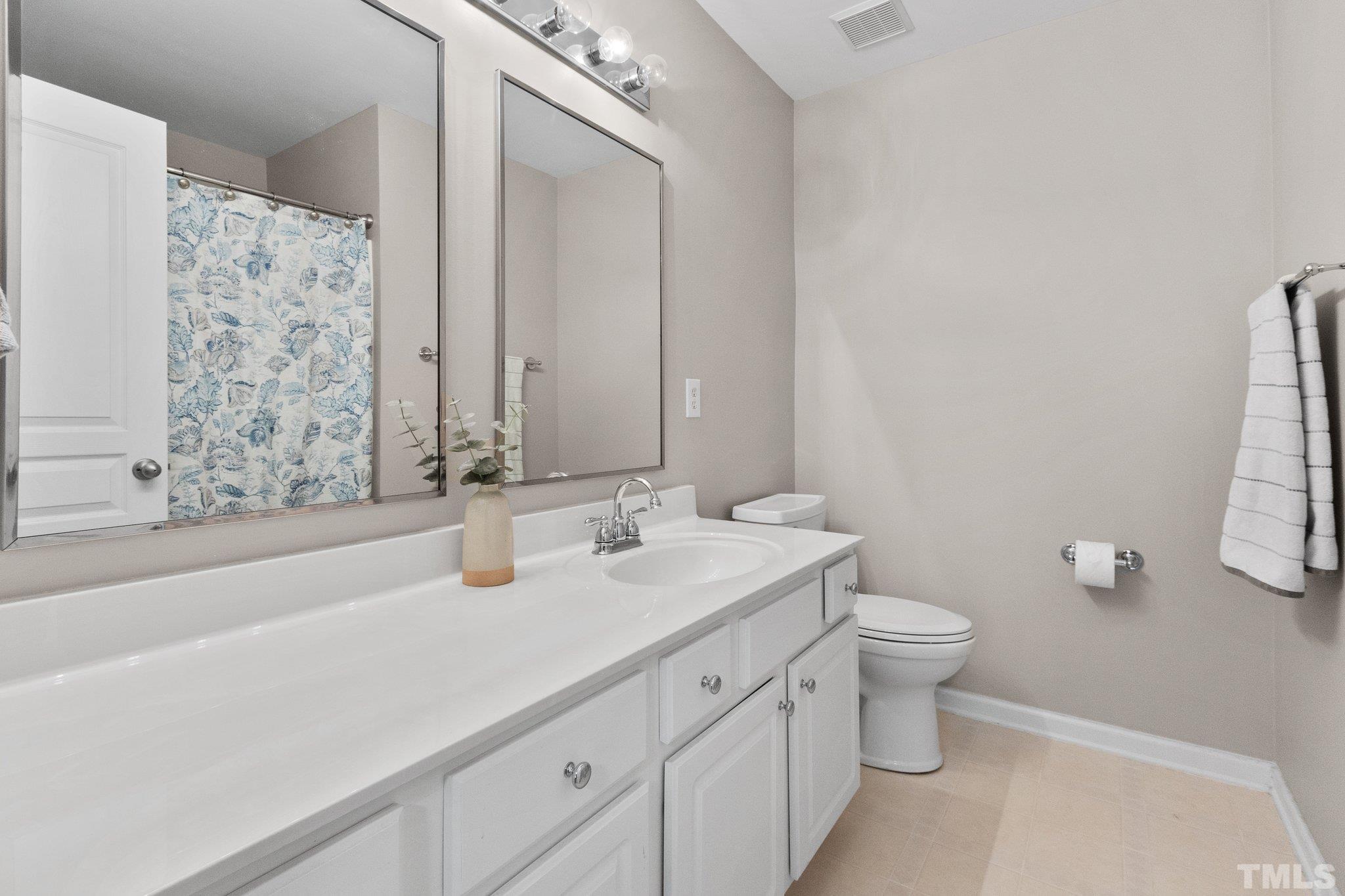 4339 Sugarbend Way Raleigh, NC 27606 - Photo 12 of 19 Gallery Image 12