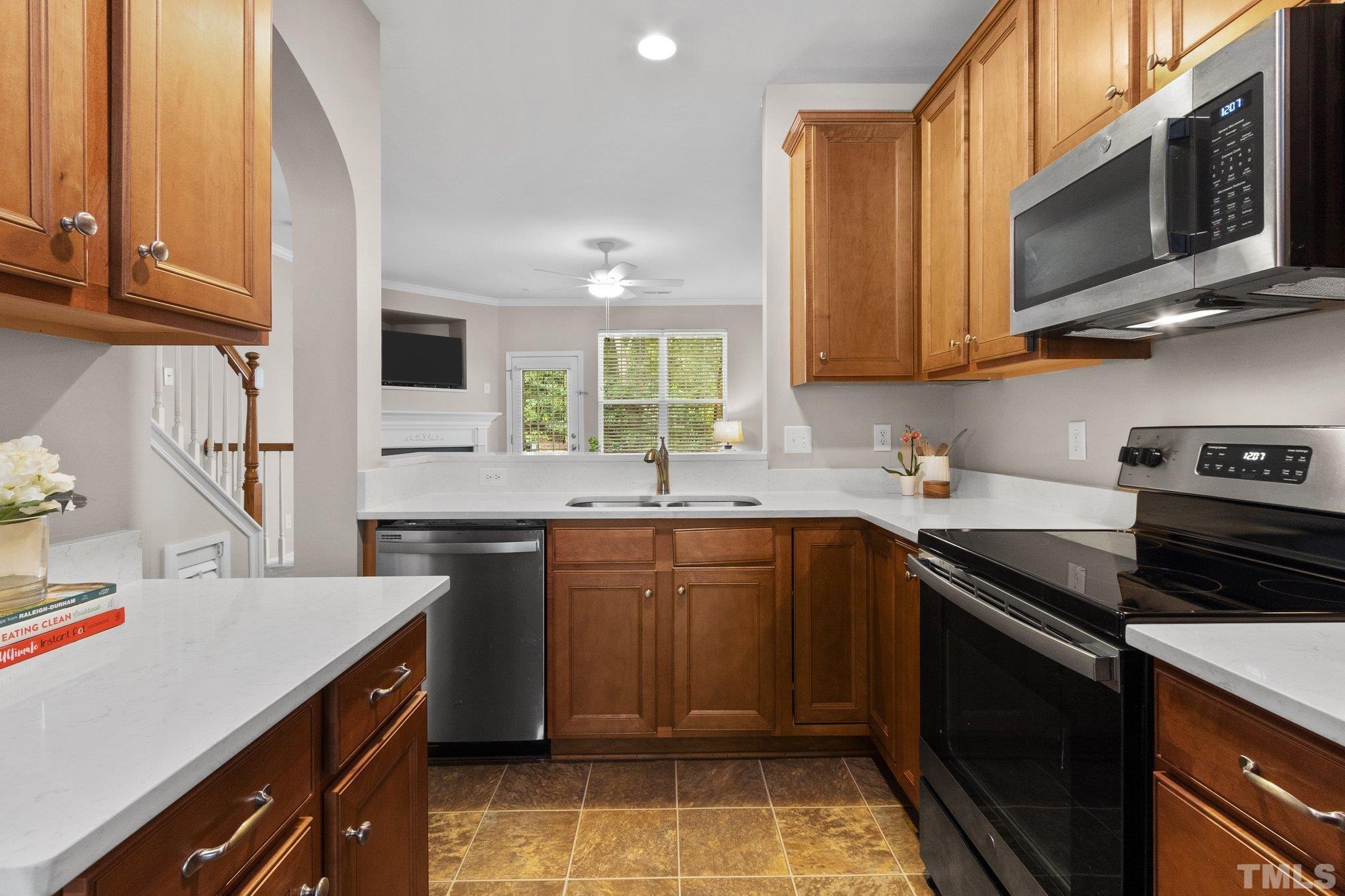 4339 Sugarbend Way Raleigh, NC 27606 - Photo 5 of 19 Gallery Image 5