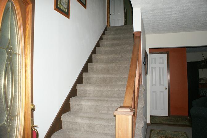 207 North Smith Bridge Road Hot Springs, VA 24445 - Photo 12 of 14 Staircase
