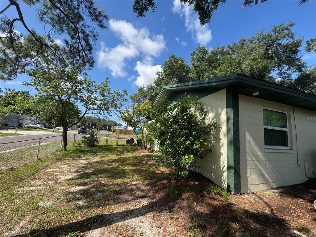 624 Wood Road Seffner, FL 33584 - Photo 33 of 35