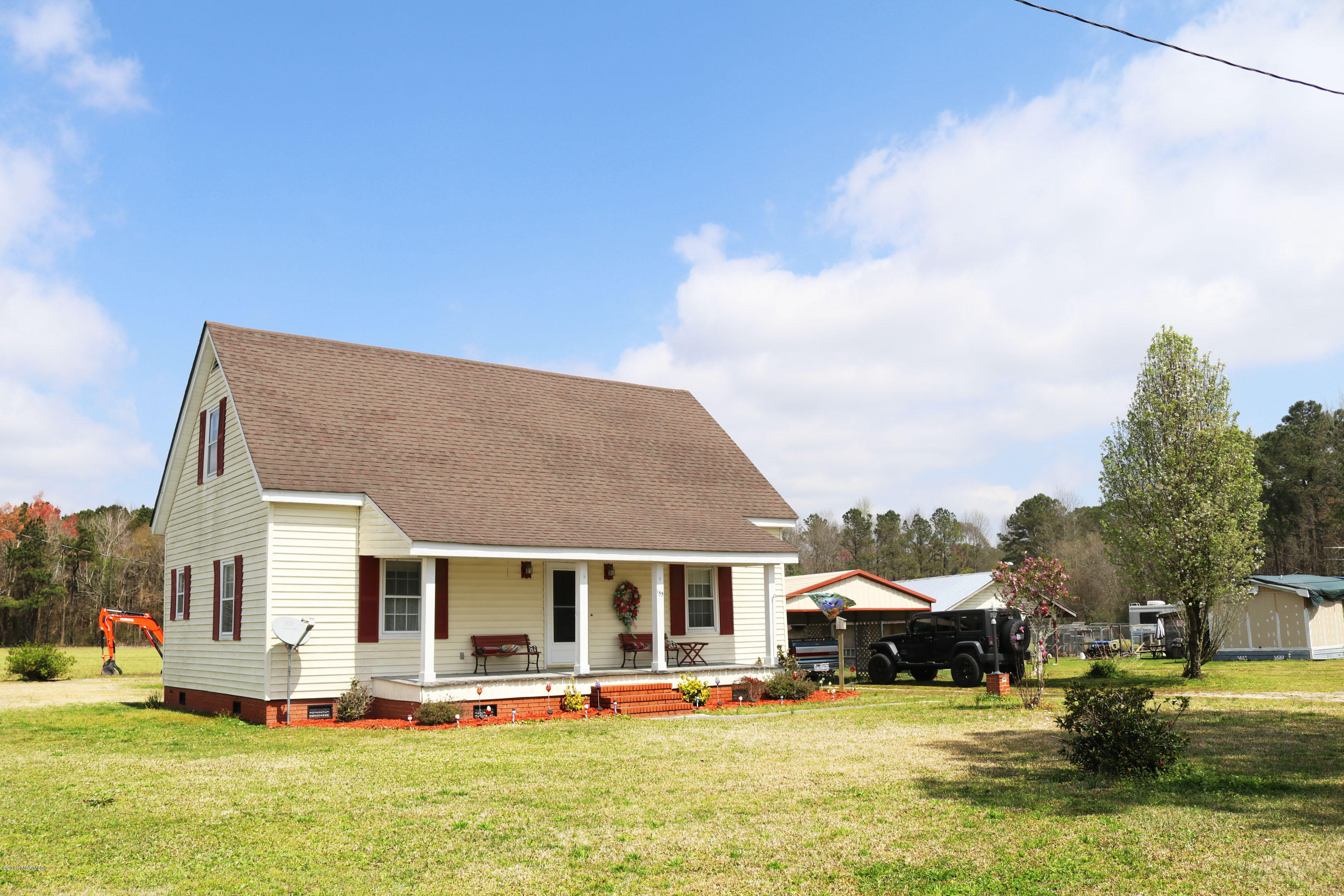 155 Matthew Road Wallace, NC 28466 - Photo 1 of 63 Front of Property