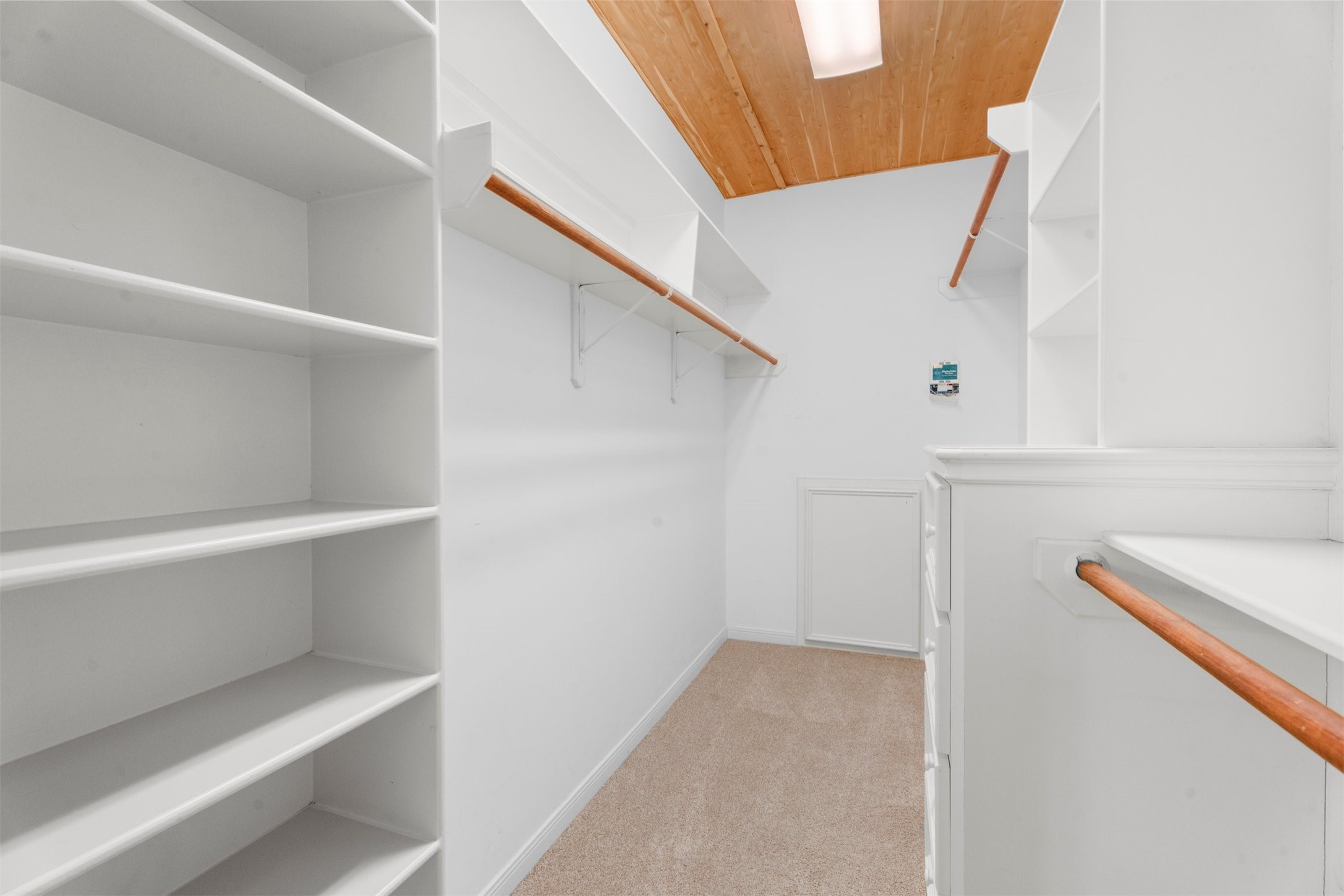 14210 Reissen Lane Houston, TX 77069 - Photo 31 of 34 1 of 2 primary closets