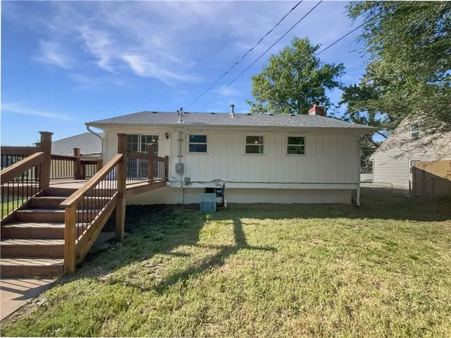 $260,000 | 1209 Liberty Dr Terrace, Liberty, MO 64068