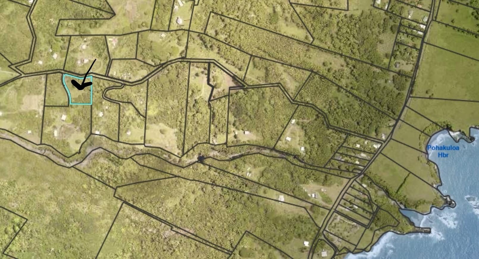 Waiohonu Road Hana, HI 96713 - Photo 4 of 7 view of a wall with a building