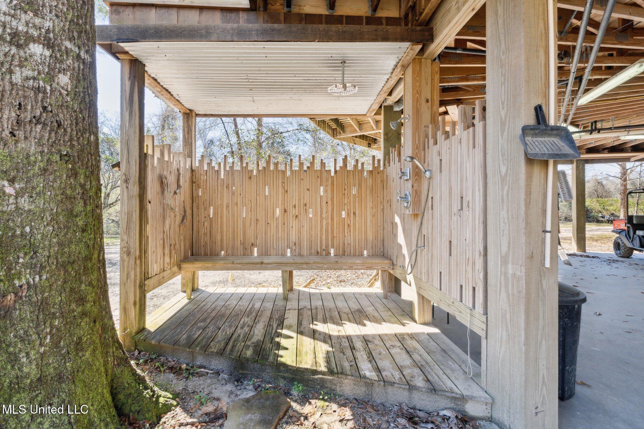 601 Liberty Road Picayune, MS 39466 - Photo 3 of 54 003