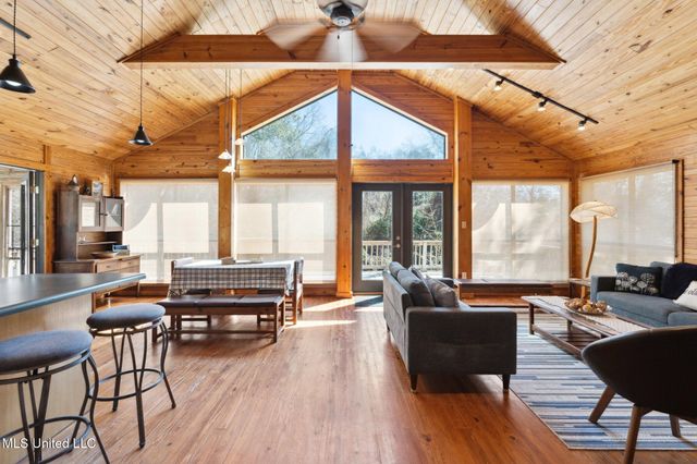 $750,000 | 601 Liberty Road, Picayune, MS 39466