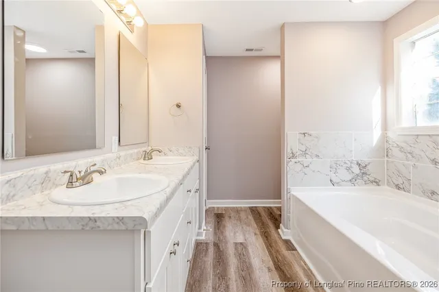 $1,400 | 264 Waterdown Drive, Unit 5, Fayetteville, NC 28314