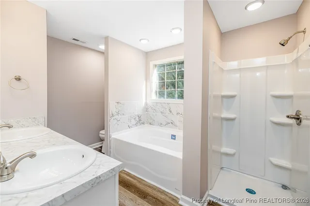 $1,400 | 264 Waterdown Drive, Unit 5, Fayetteville, NC 28314