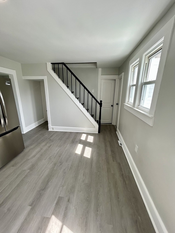 369 Cold Spring Avenue West Springfield, MA 01089 - Photo 4 of 28 Gallery Image 4