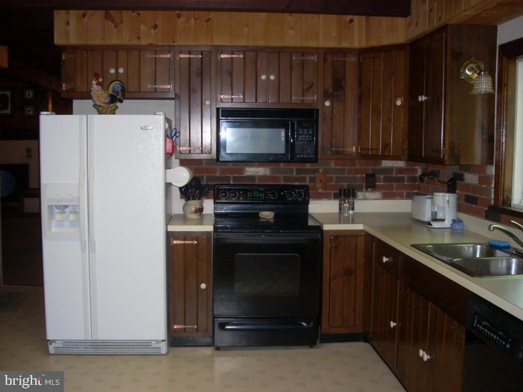 52 Fox Road Newmanstown, PA 17073 - Photo 8 of 15 Gallery Image 8