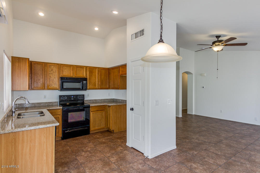 13005 West Hearn Road El Mirage, AZ 85335 - Photo 12 of 39 12-Hearn