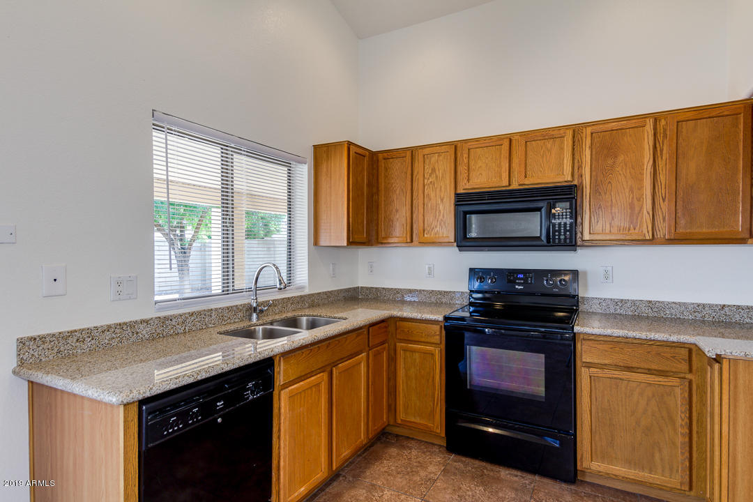 13005 West Hearn Road El Mirage, AZ 85335 - Photo 14 of 39 14-Hearn