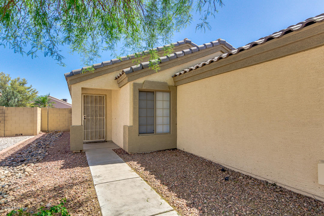 13005 West Hearn Road El Mirage, AZ 85335 - Photo 4 of 39 04-Hearn
