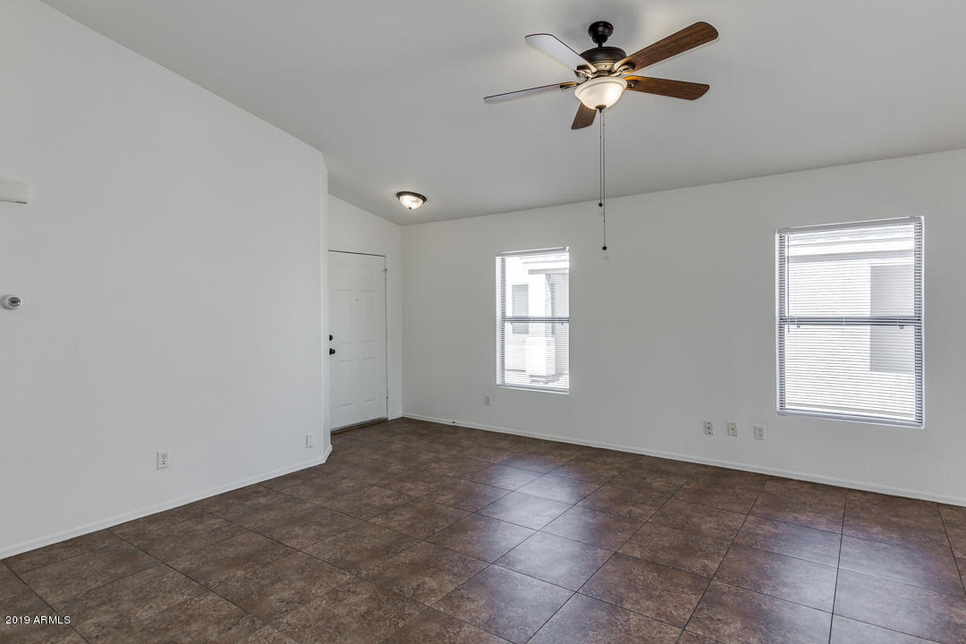 13005 West Hearn Road El Mirage, AZ 85335 - Photo 6 of 39 06-Hearn