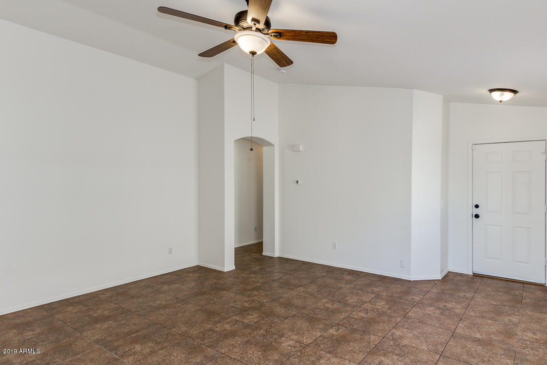 13005 West Hearn Road El Mirage, AZ 85335 - Photo 7 of 39 07-Hearn