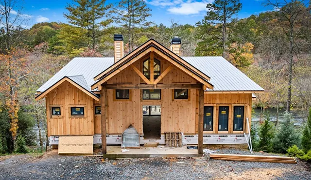 $1,976,000 | 19 River Chase Way, Mineral Bluff, GA 30559