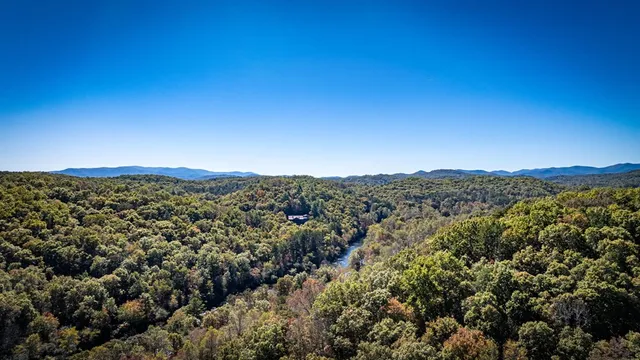 $1,976,000 | 19 River Chase Way, Mineral Bluff, GA 30559