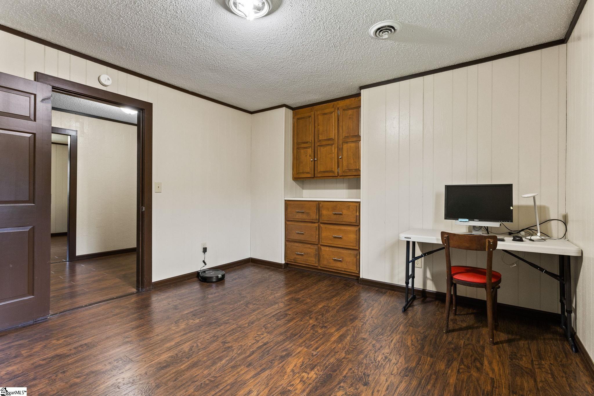 743 Boling Road Taylors, SC 29687 - Photo 14 of 36 Gallery Image 14