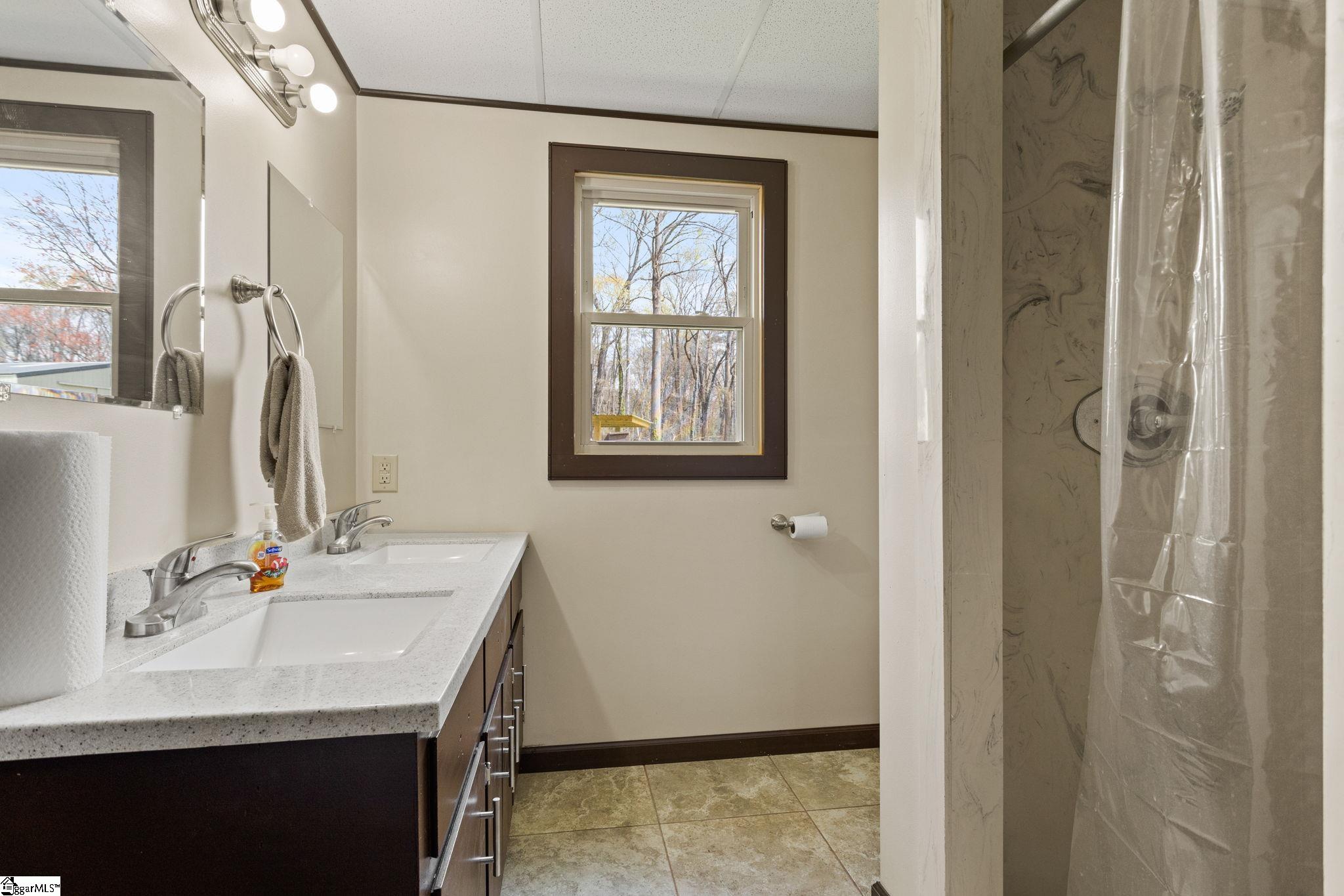 743 Boling Road Taylors, SC 29687 - Photo 27 of 36 Gallery Image 27