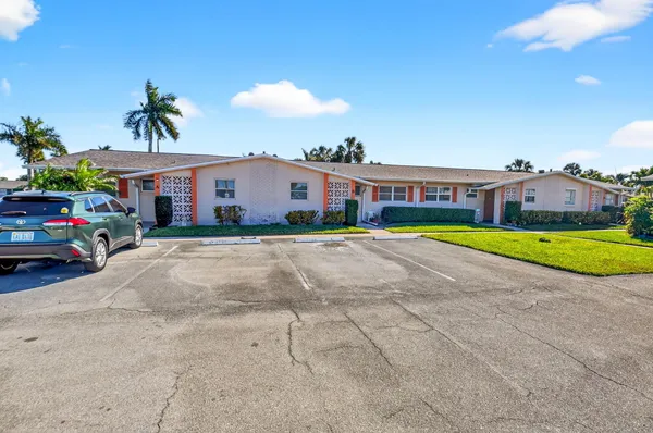 $1,650 | 2783 Dudley Drive East, Unit D, West Palm Beach, FL 33415