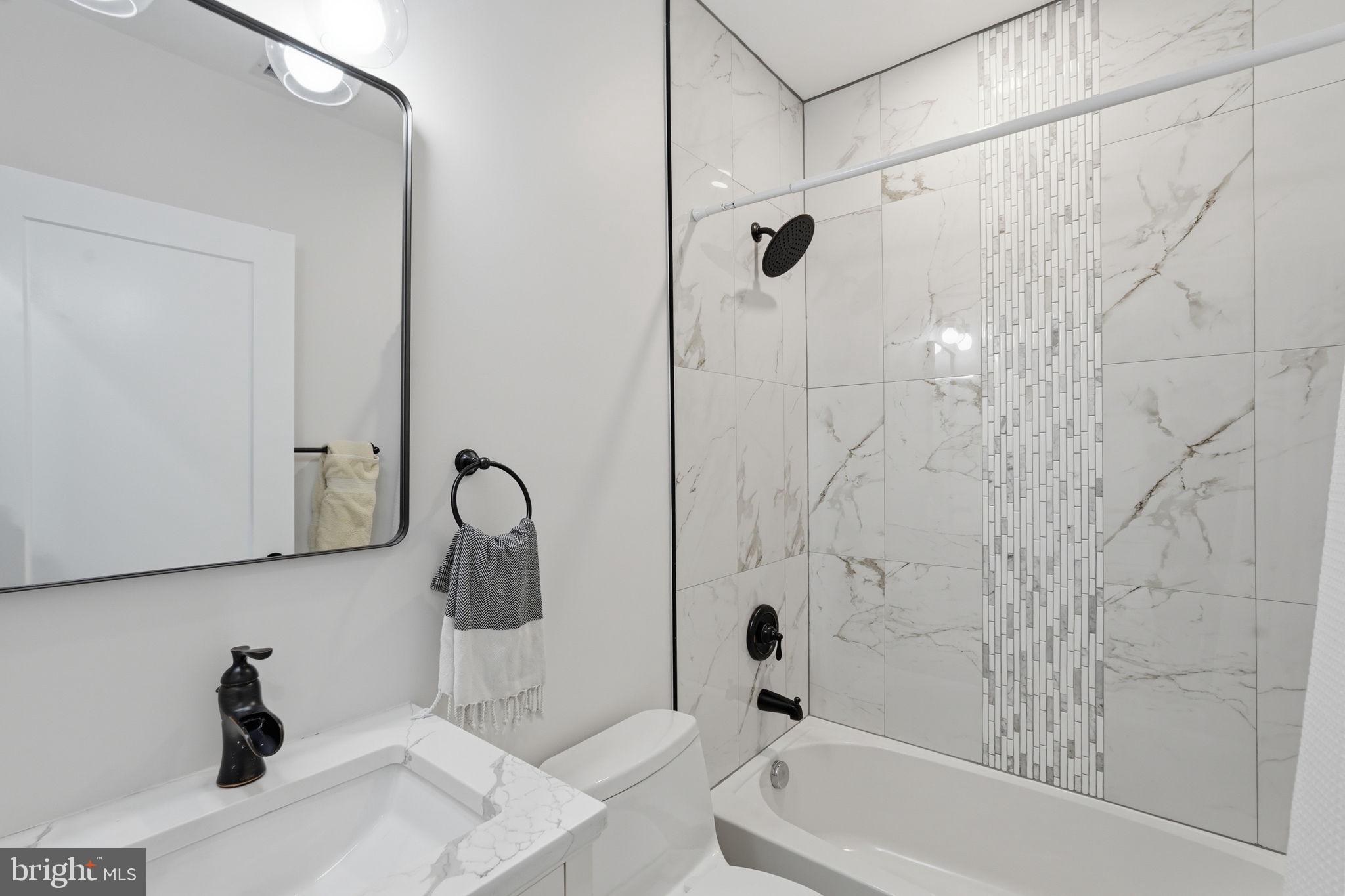 445 Kenyon Street Northwest Washington, DC 20010 - Photo 22 of 40