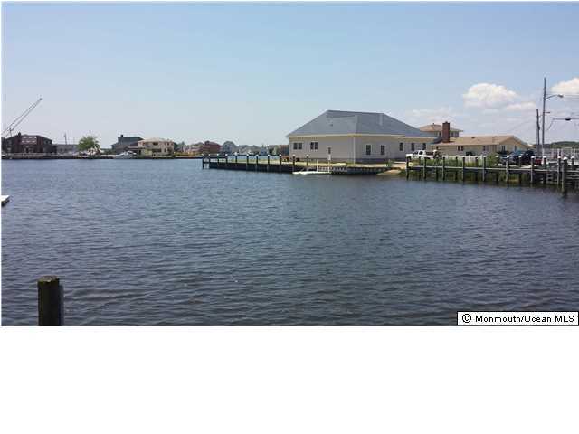 24 Channel Road Toms River, NJ 08753 - Photo 11 of 15 a black and white photo of a lake
