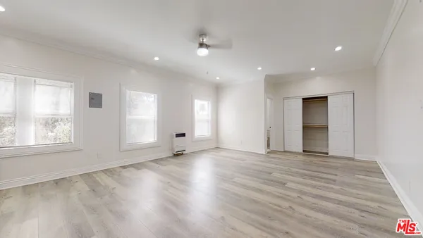 $1,395 | 1117 South Westlake Avenue, Unit 306, Los Angeles, CA 90006