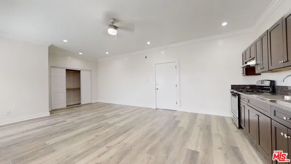 $1,395 | 1117 South Westlake Avenue, Unit 306, Los Angeles, CA 90006