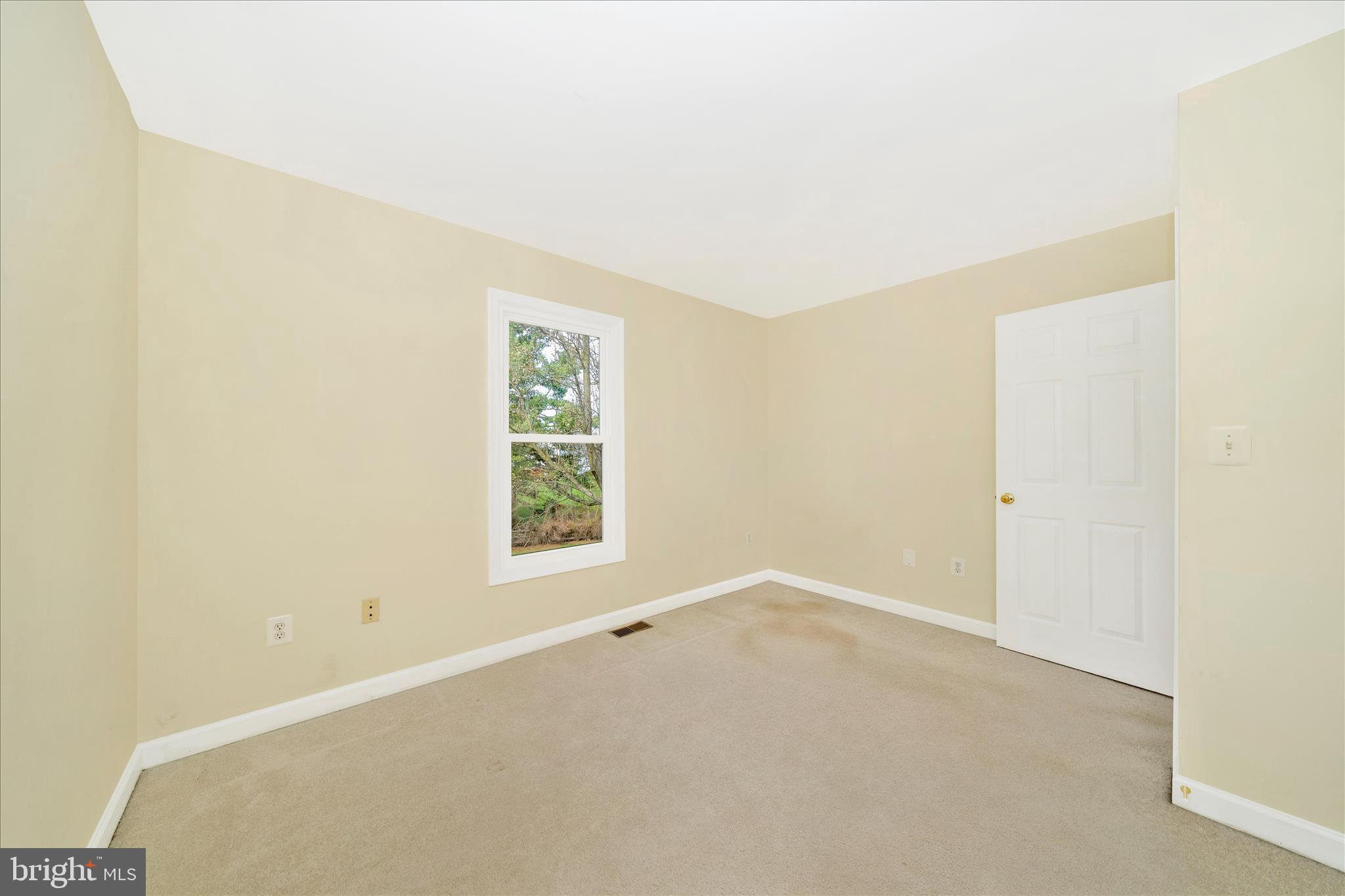 17004 Spates Hill Road Poolesville, MD 20837 - Photo 32 of 67 Bedroom 2
