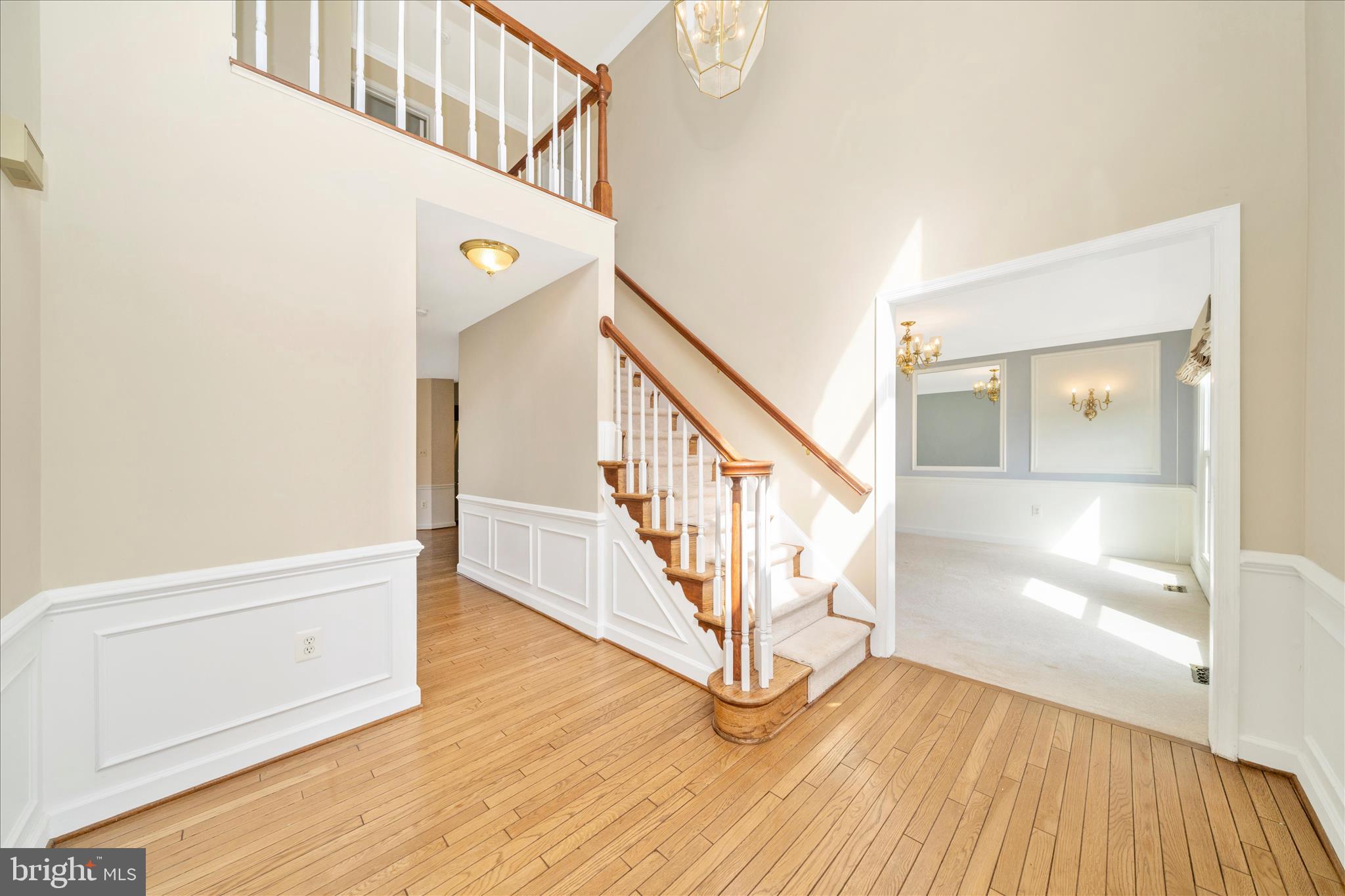 17004 Spates Hill Road Poolesville, MD 20837 - Photo 6 of 67 a view of entryway with wooden floor