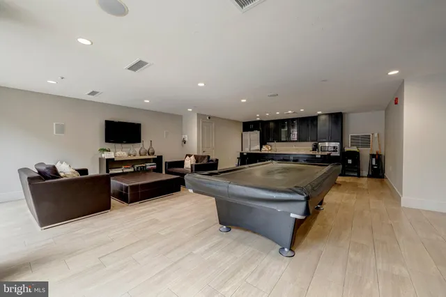 a park view with tree and garden