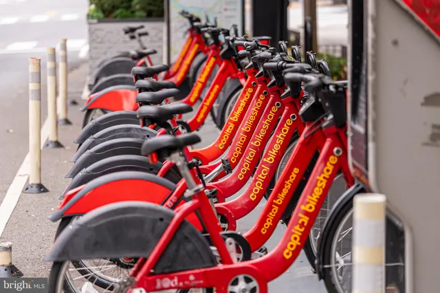 a view of a pathway of a building