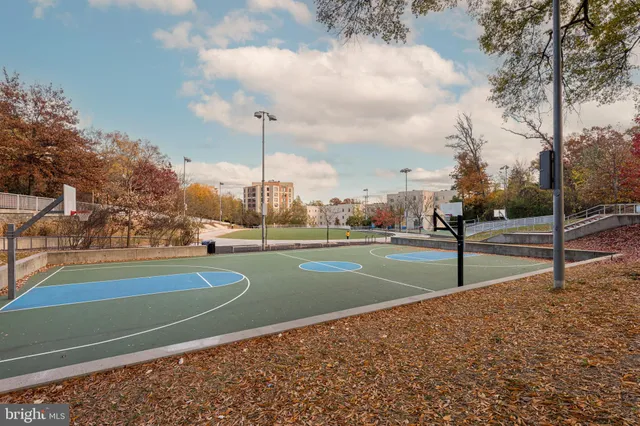 $1,350,000 | 1600 Clarendon Boulevard, Unit W108, Arlington, VA 22209